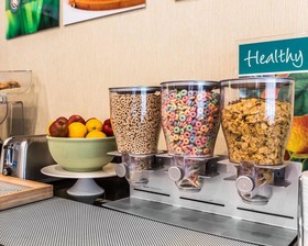 Quality Suites Convention Center