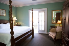 JH Adams Inn, Trademark Collection by Wyndham