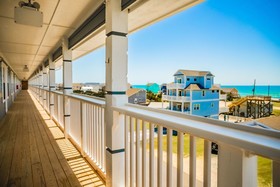 Saltwater Suites