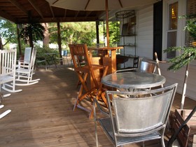 The White House on Freedom Way