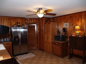 The White House on Freedom Way