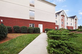 Candlewood Suites Huntersville-Lake Norman