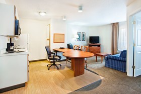 Candlewood Suites Huntersville-Lake Norman