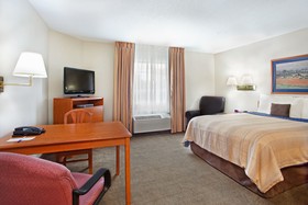 Candlewood Suites Huntersville-Lake Norman