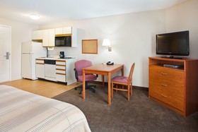 Candlewood Suites Huntersville-Lake Norman