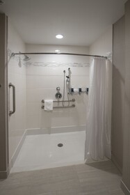 Four Points by Sheraton Charlotte Lake Norman