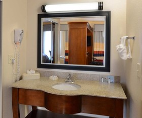 Hampton Inn & Suites Huntersville