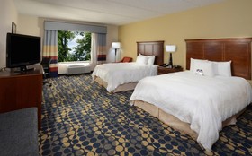Hampton Inn & Suites Huntersville