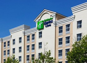 Comfort Suites Near Birkdale Village- Huntersville