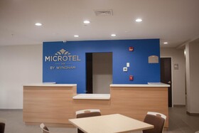 Microtel Inn & Suites by Wyndham Camp Lejeune/Jacksonville