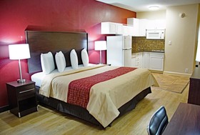 Red Roof Inn & Suites Jacksonville