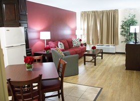 Red Roof Inn & Suites Jacksonville