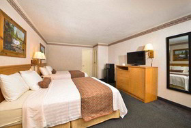 Days Inn by Wyndham West Jefferson