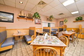 Days Inn by Wyndham West Jefferson