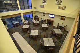 Best Western Plus Yadkin Valley Inn & Suites