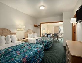 Days Inn by Wyndham Kill Devil Hills Oceanfront - Wilbur