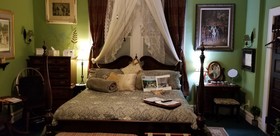 The Inn of the Patriots