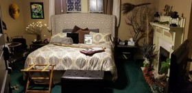 The Inn of the Patriots