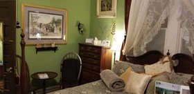 The Inn of the Patriots