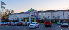 Holiday Inn Express & Suites Kinston