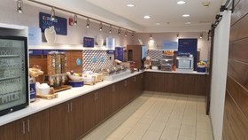 Holiday Inn Express & Suites Kinston