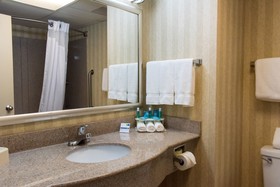 Holiday Inn Express & Suites Kinston