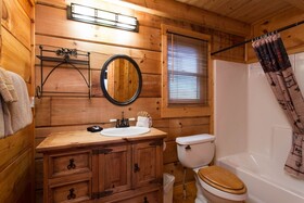 Juve Cabin