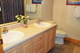 Mountain Laurel Lodge