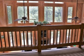 Mountain Laurel Lodge