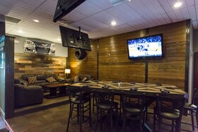 Mountain Laurel Lodge