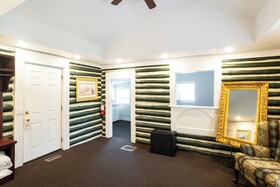 The 1927 Lake Lure Inn And Spa