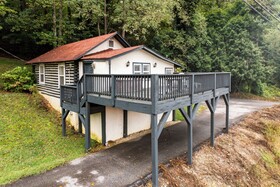 The 1927 Lake Lure Inn And Spa