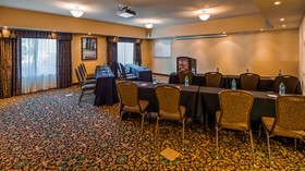 Best Western Plus Westgate Inn & Suites