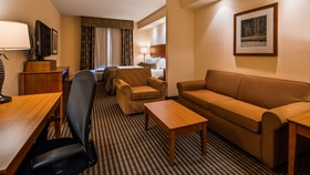 Best Western Plus Westgate Inn & Suites