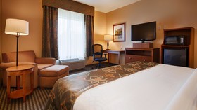 Best Western Plus Westgate Inn & Suites