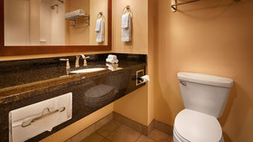 Best Western Plus Westgate Inn & Suites