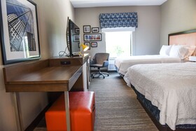 Hampton Inn & Suites Lenoir