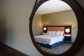 Hampton Inn & Suites Lenoir