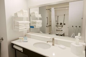 Hampton Inn & Suites Lenoir