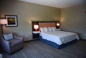 Hampton Inn & Suites Lenoir