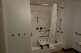 Hampton Inn & Suites Lenoir