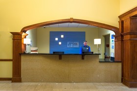 Holiday Inn Express & Suites Lexington NW-The Vineyard