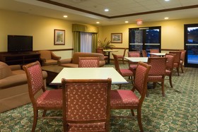 Holiday Inn Express & Suites Lexington NW-The Vineyard