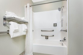 Microtel Inn & Suites by Wyndham Lillington / Campbell Univ