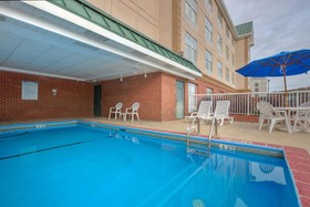 Country Inn & Suites by Radisson, Lumberton, NC