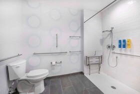 Tru by Hilton Lumberton