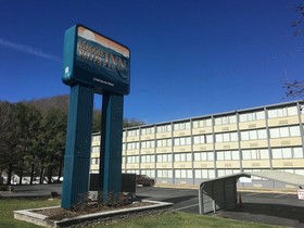 Clarion Hotel Conference Center