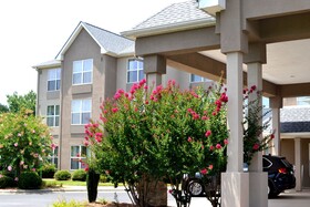 Wingate by Wyndham Matthews, NC