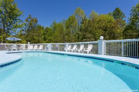Holiday Inn Express & Suites Mebane