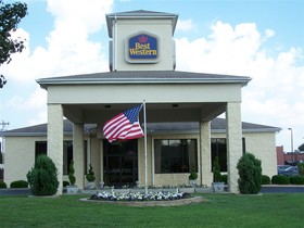 Best Western Inn & Suites - Monroe